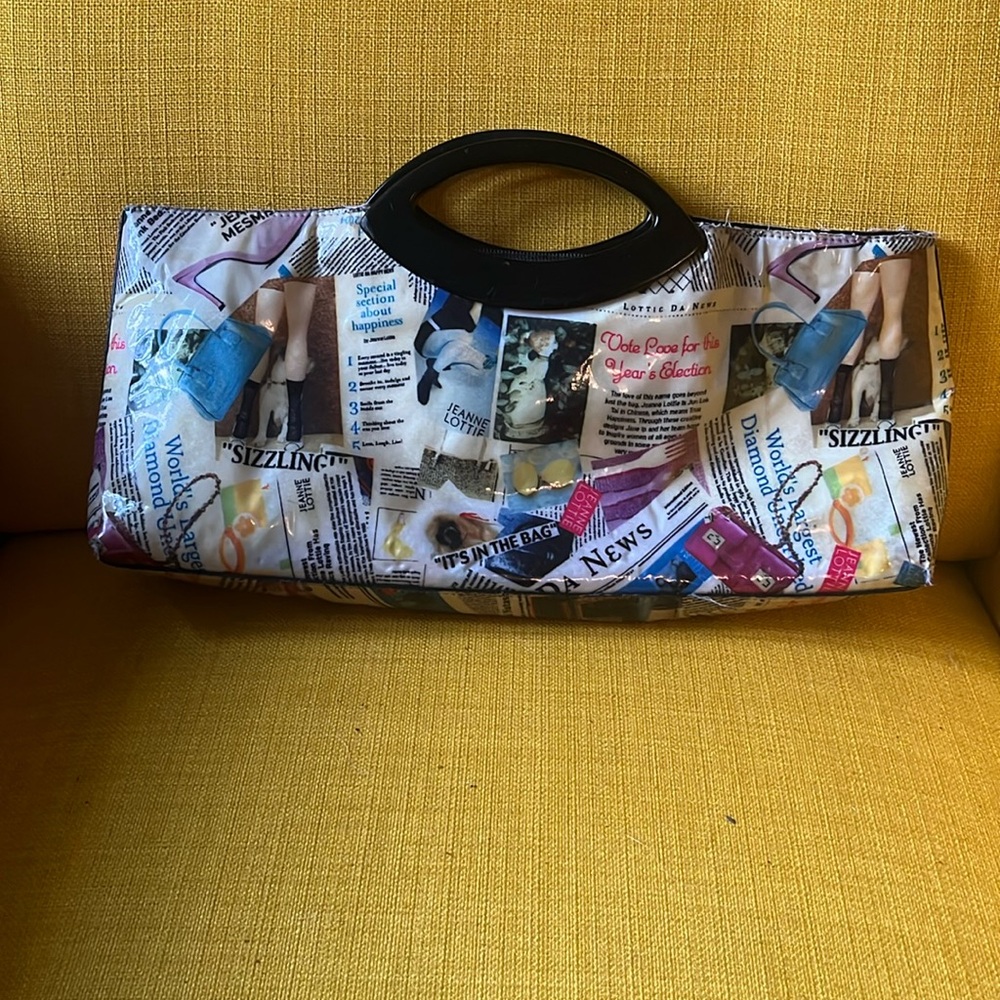 BOGO Vintage Jeanne Lottie purse - travel back in time with style!